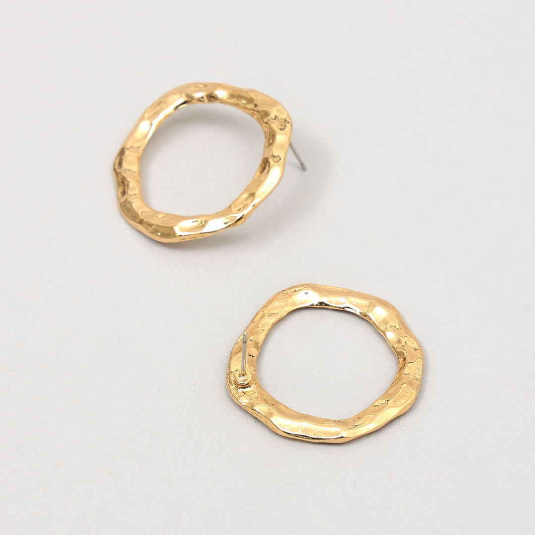Sleek Round Stud Earrings