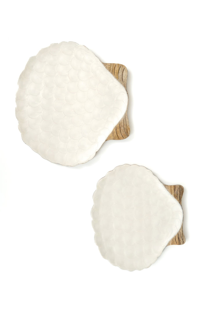 Vassoi in legno a forma di conchiglia con smalto bianco – Piatto da portata elegante e ispirato alla costa