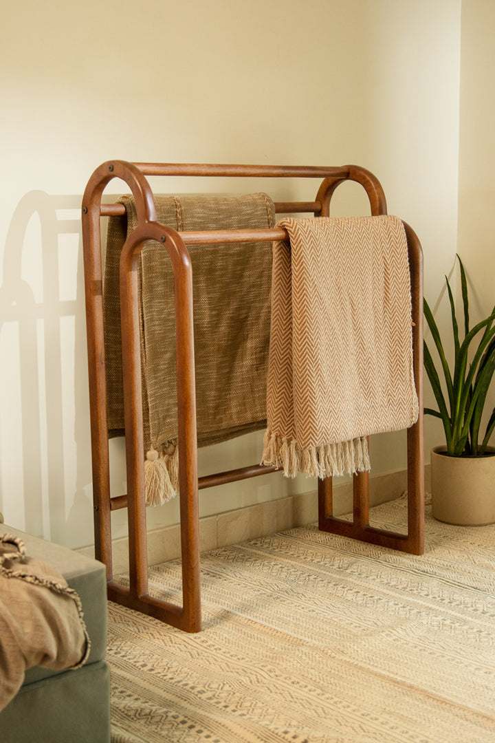 OLD WORLD READY-TO-ASSEMBLE TOWEL HOLDER