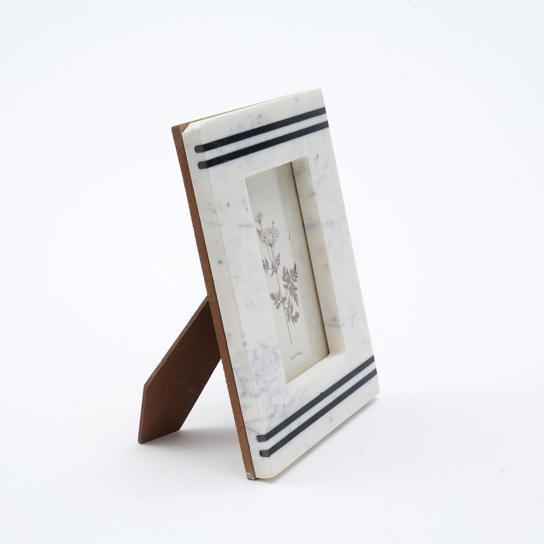Rhaenyra 6x4 Natural Marble Picture Frame - Elegant Stone Photo Display for Desk, Shelf, Home Decor Gift