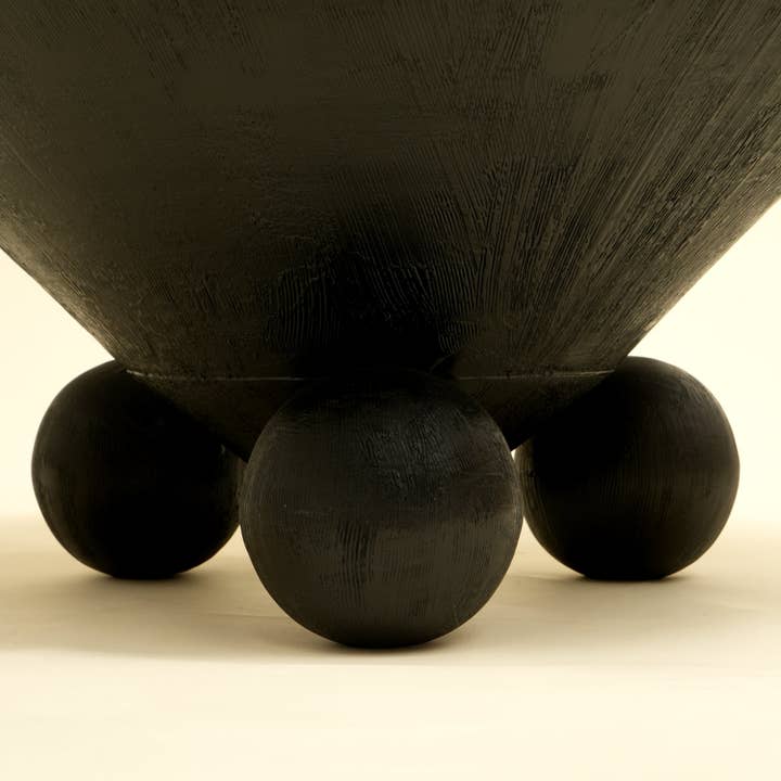 Modern Wood & Metal Coffee Table – Round Mango Wood Centre Table with Sculptural Base