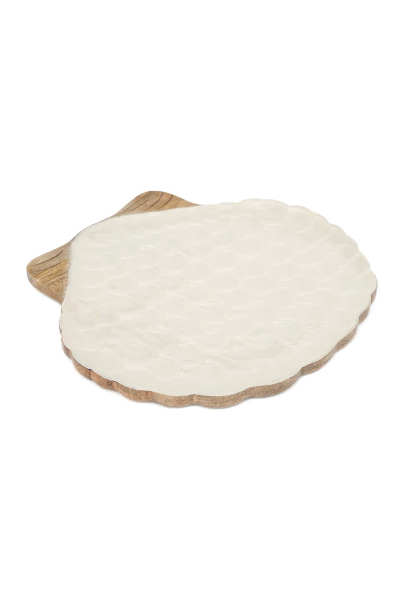 Vassoi in legno a forma di conchiglia con smalto bianco – Piatto da portata elegante e ispirato alla costa