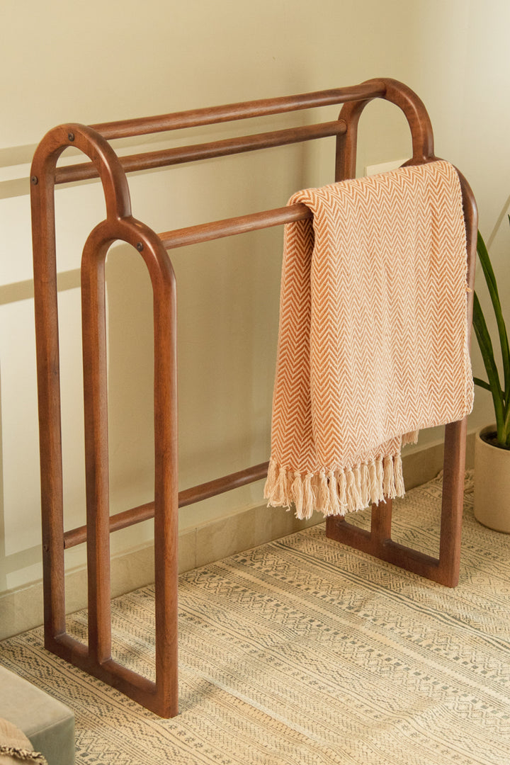 OLD WORLD READY-TO-ASSEMBLE TOWEL HOLDER