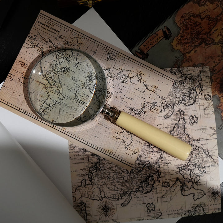 Luxury Cream Handle Magnifying Glass with Steel Frame | White