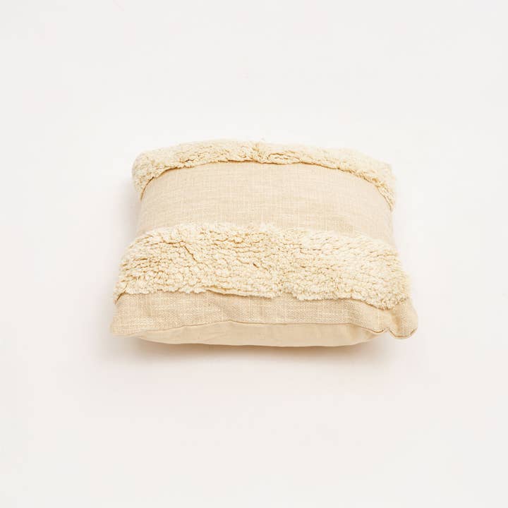 Ivory Fringe Charm Tufted Cushion – Natural Cotton 40 × 40 cm