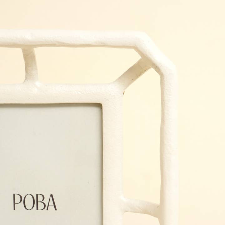 Modern Mesh 5x7 Photo Frame – Stylish Desk & Shelf Décor