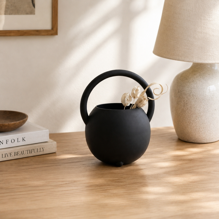 Black Iron Decorative Vase – Powder Coated Finish (27 × 23 cm)