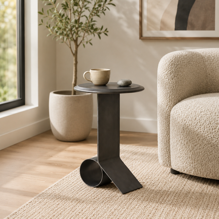Solree Iron Side Table – Black Powder Coated Modern Accent (55 cm)