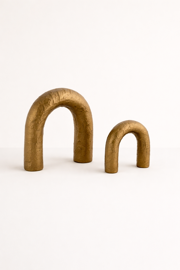 Modern Aluminium Arch Sculpture – Powder Coated Décor