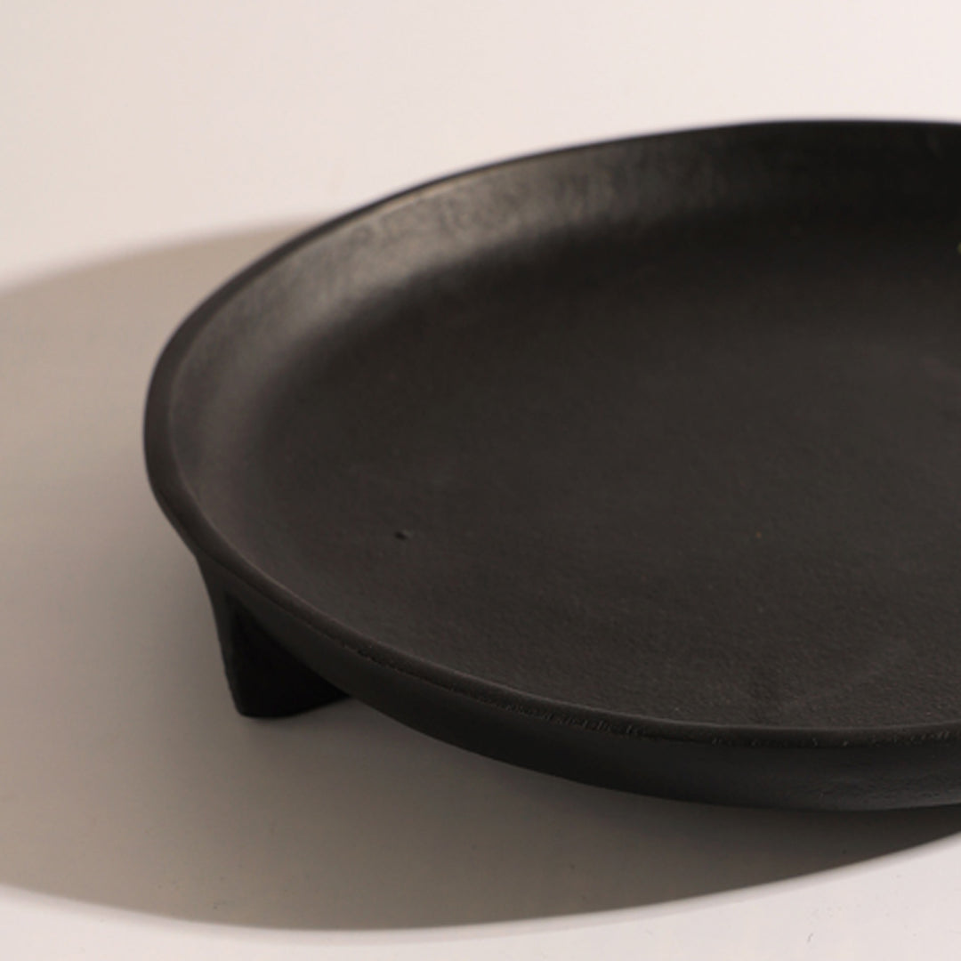 Ensemble de 2 plateaux de service ronds noirs – Vaisselle élégante et pratique