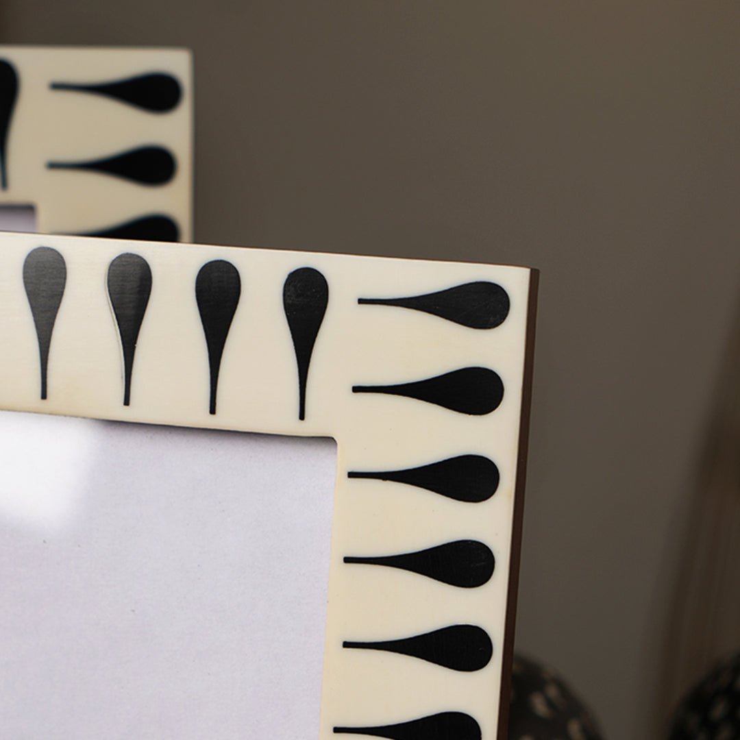 Set di 2 Cornici per Foto in Resina – Cornici Decorative Eleganti e Resistenti - ABW22-112244