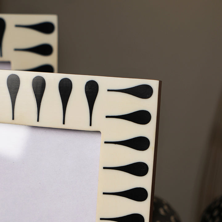Set di 2 Cornici per Foto in Resina – Cornici Decorative Eleganti e Resistenti - ABW22-112244