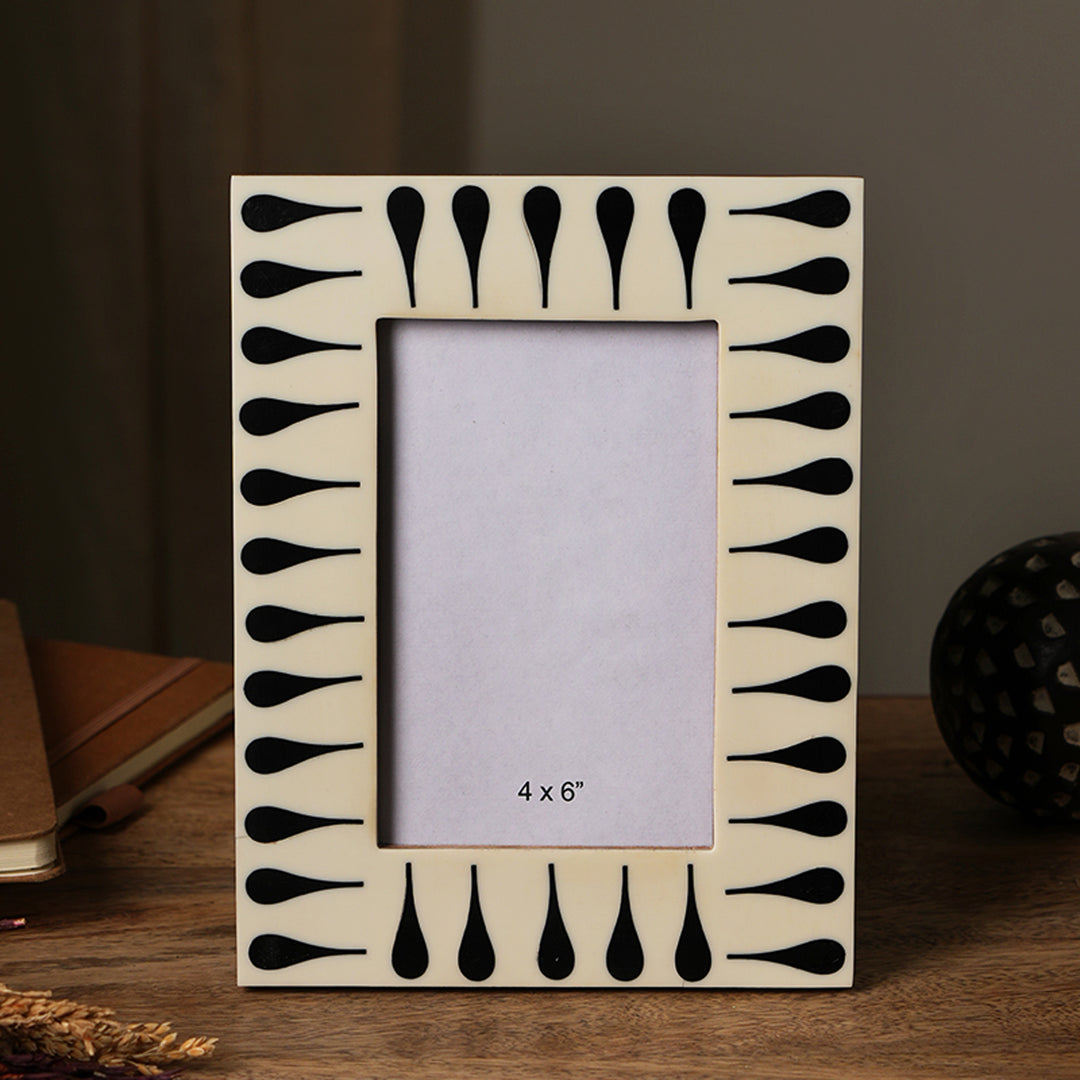 Set di 2 Cornici per Foto in Resina – Cornici Decorative Eleganti e Resistenti - ABW22-112244