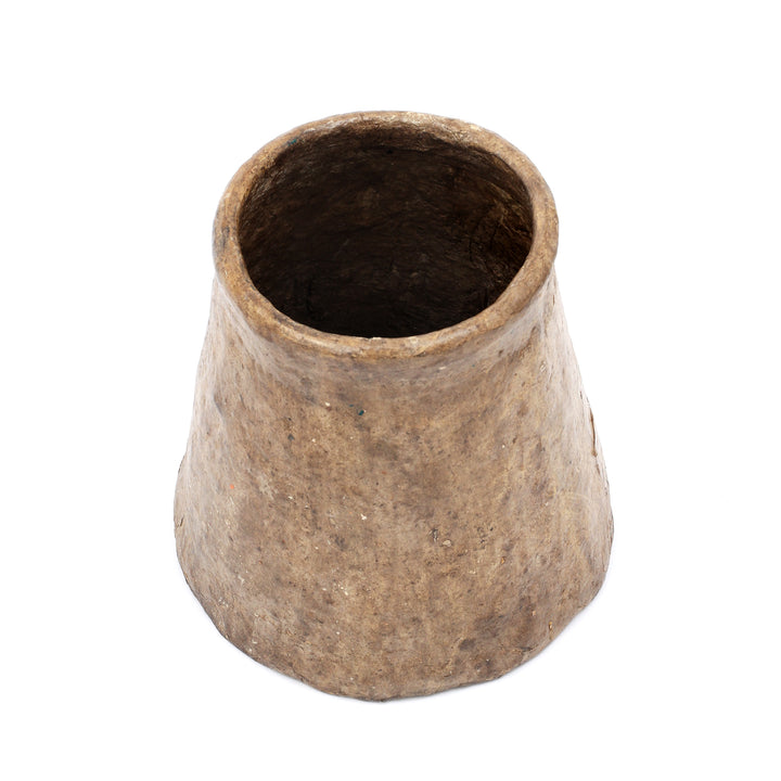 Oude papieren rommelige Vass-pot in rustieke afwerking SR-054