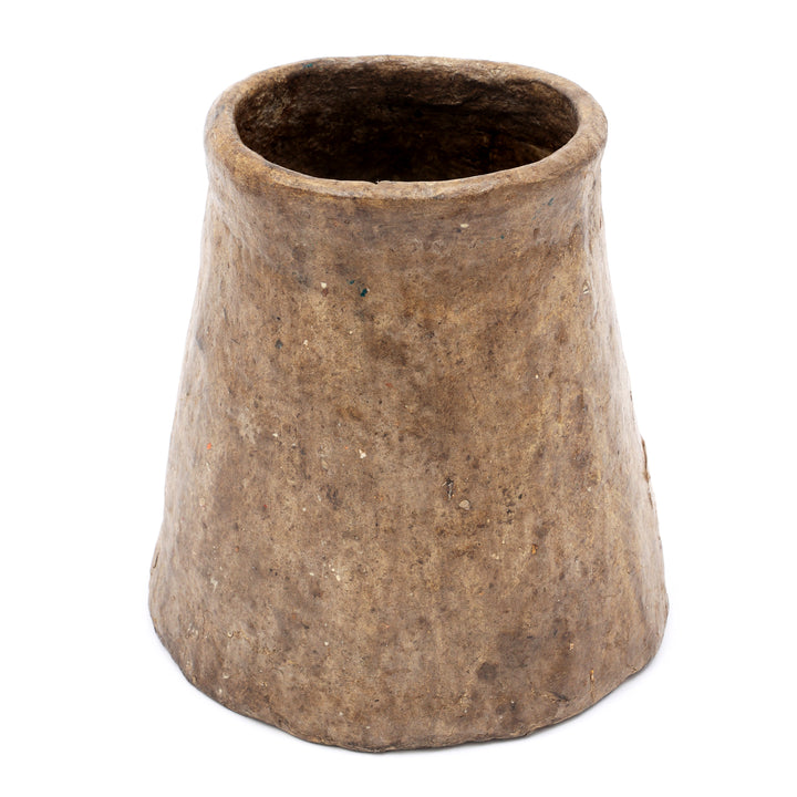 Oude papieren rommelige Vass-pot in rustieke afwerking SR-054