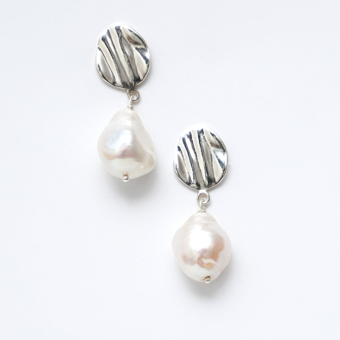 Striped Pattern Earrings – Elegant Style