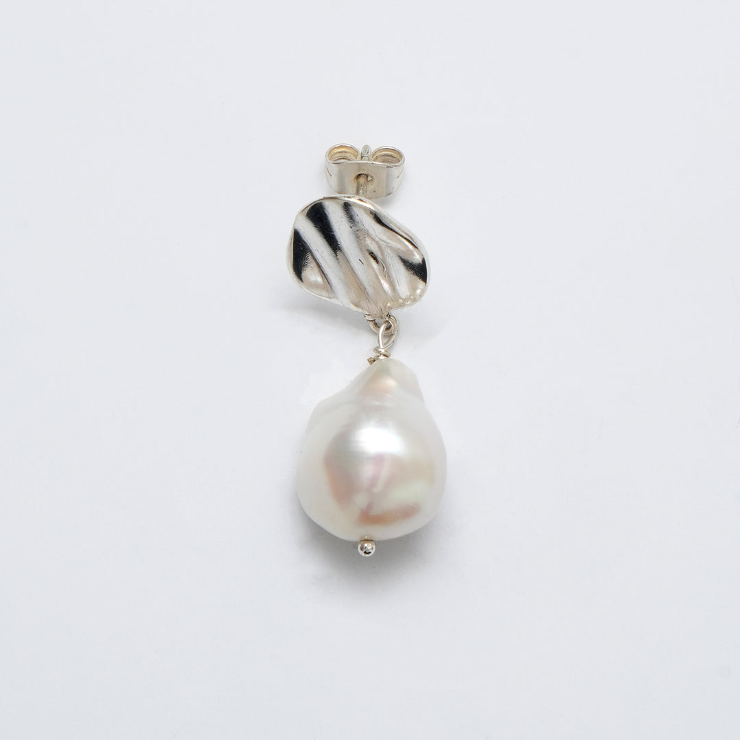 Striped Pattern Earrings – Elegant Style