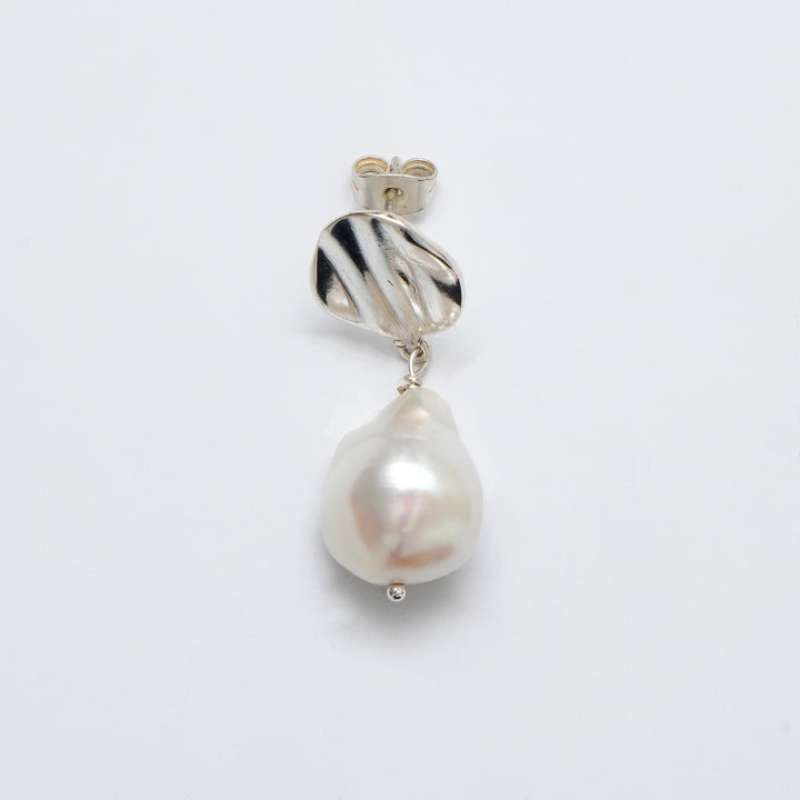 Striped Pattern Earrings – Elegant Style