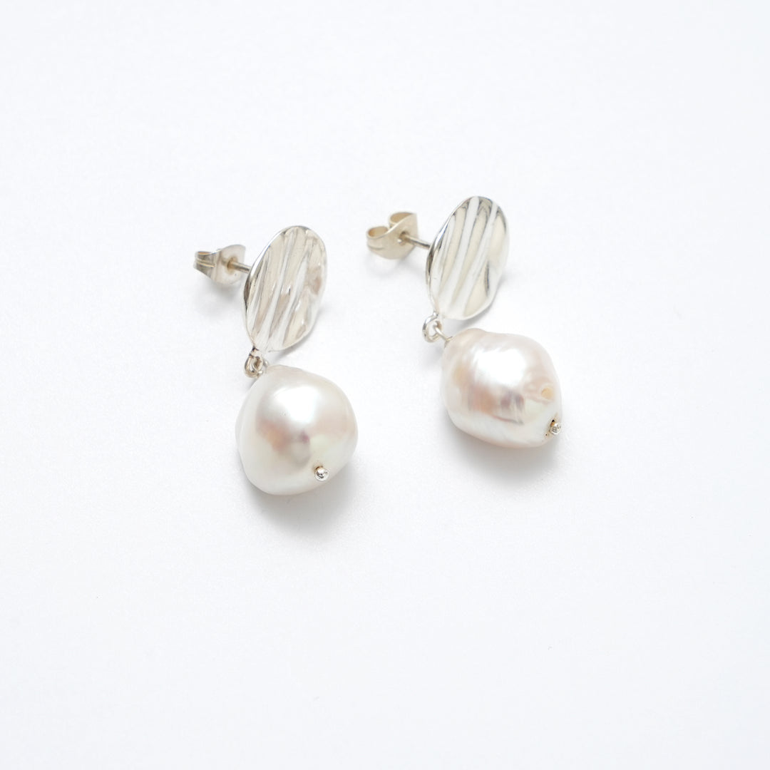 Striped Pattern Earrings – Elegant Style