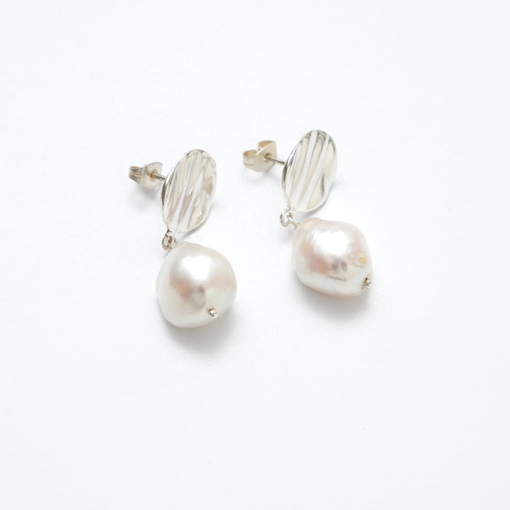 Striped Pattern Earrings – Elegant Style