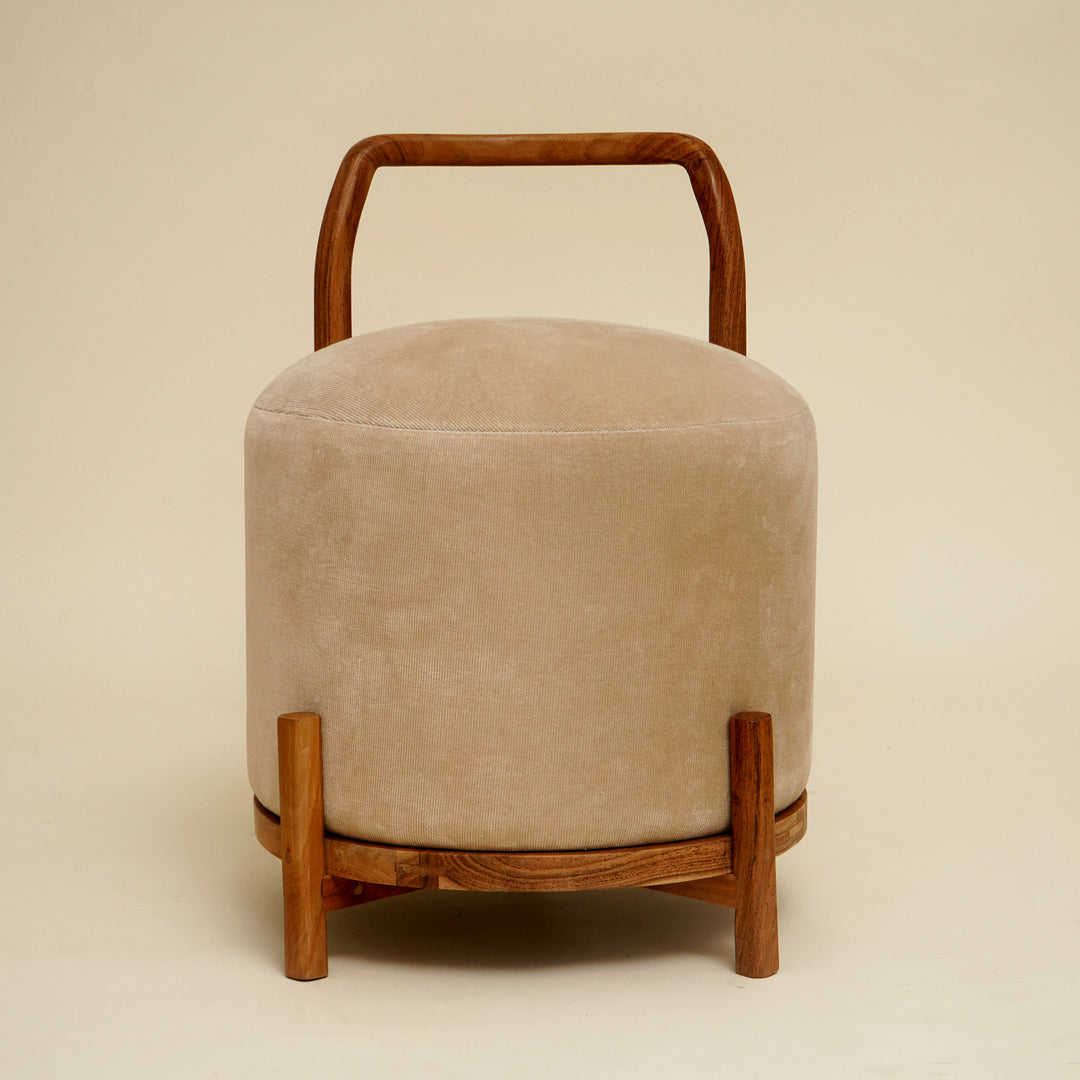 Ottoman avec pieds en bois et poignée - Beige