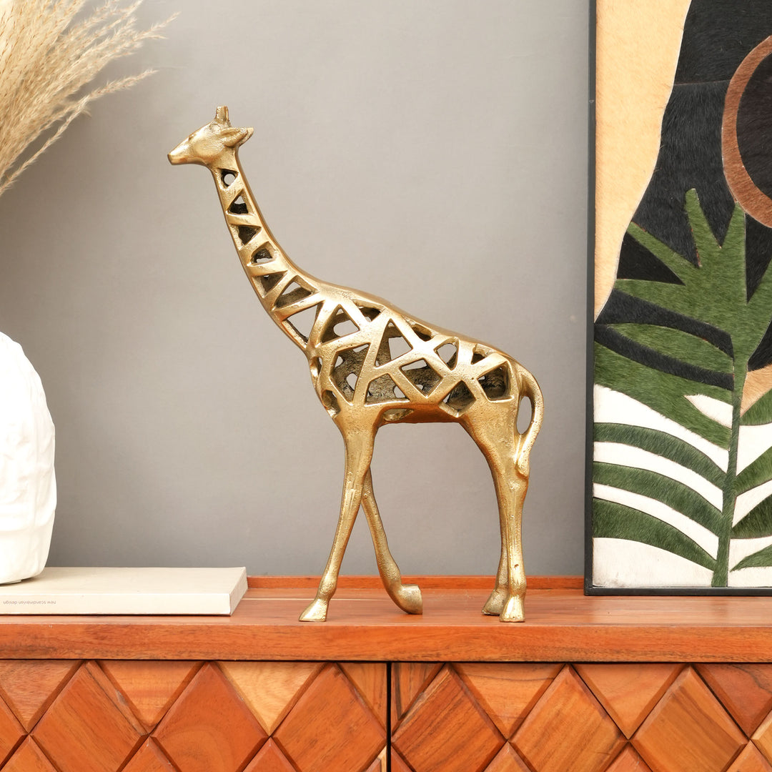 Modern Giraffe Sculpture | Handcrafted Aluminum Home Décor | Gold