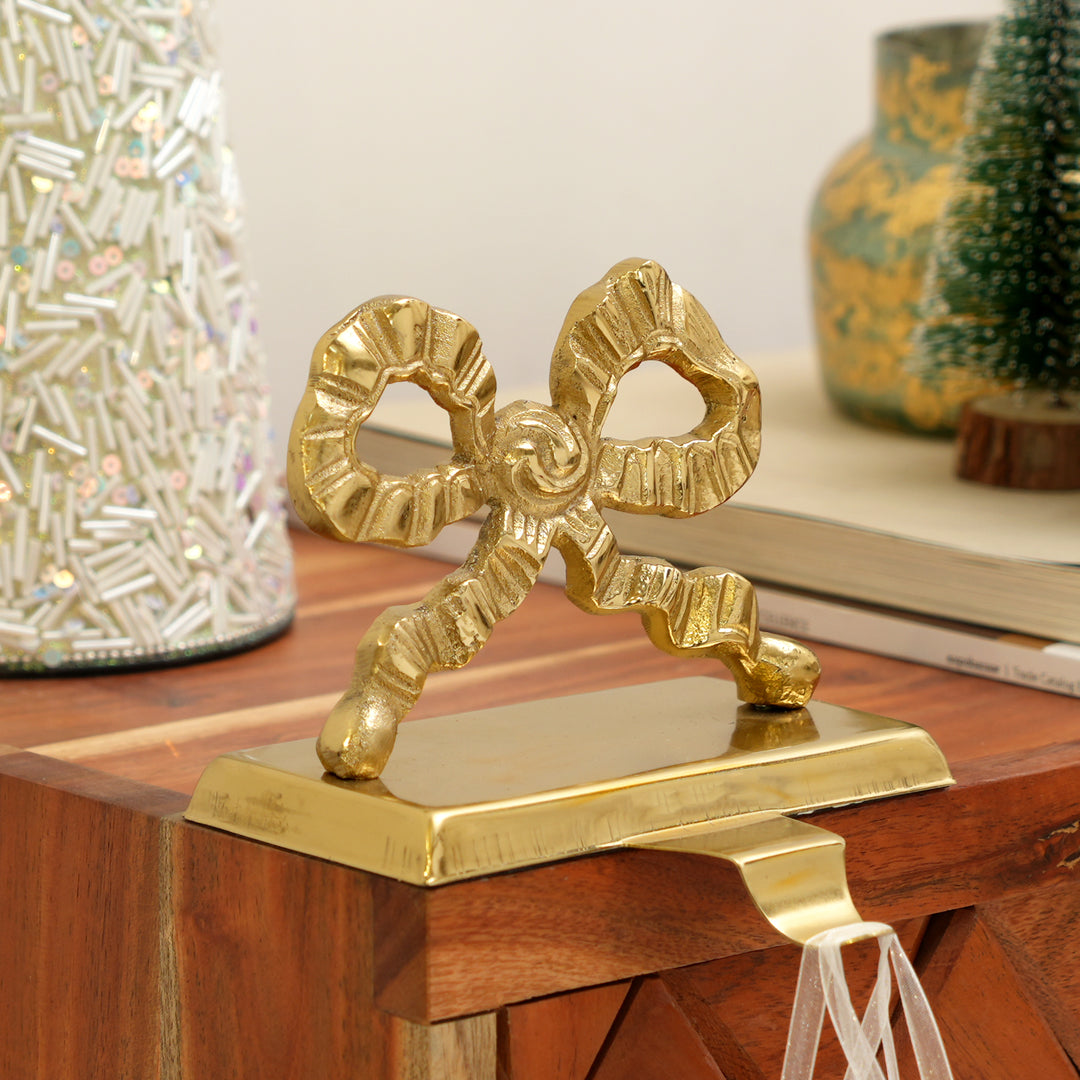 Minimalist Iron Bow Stocking Holder