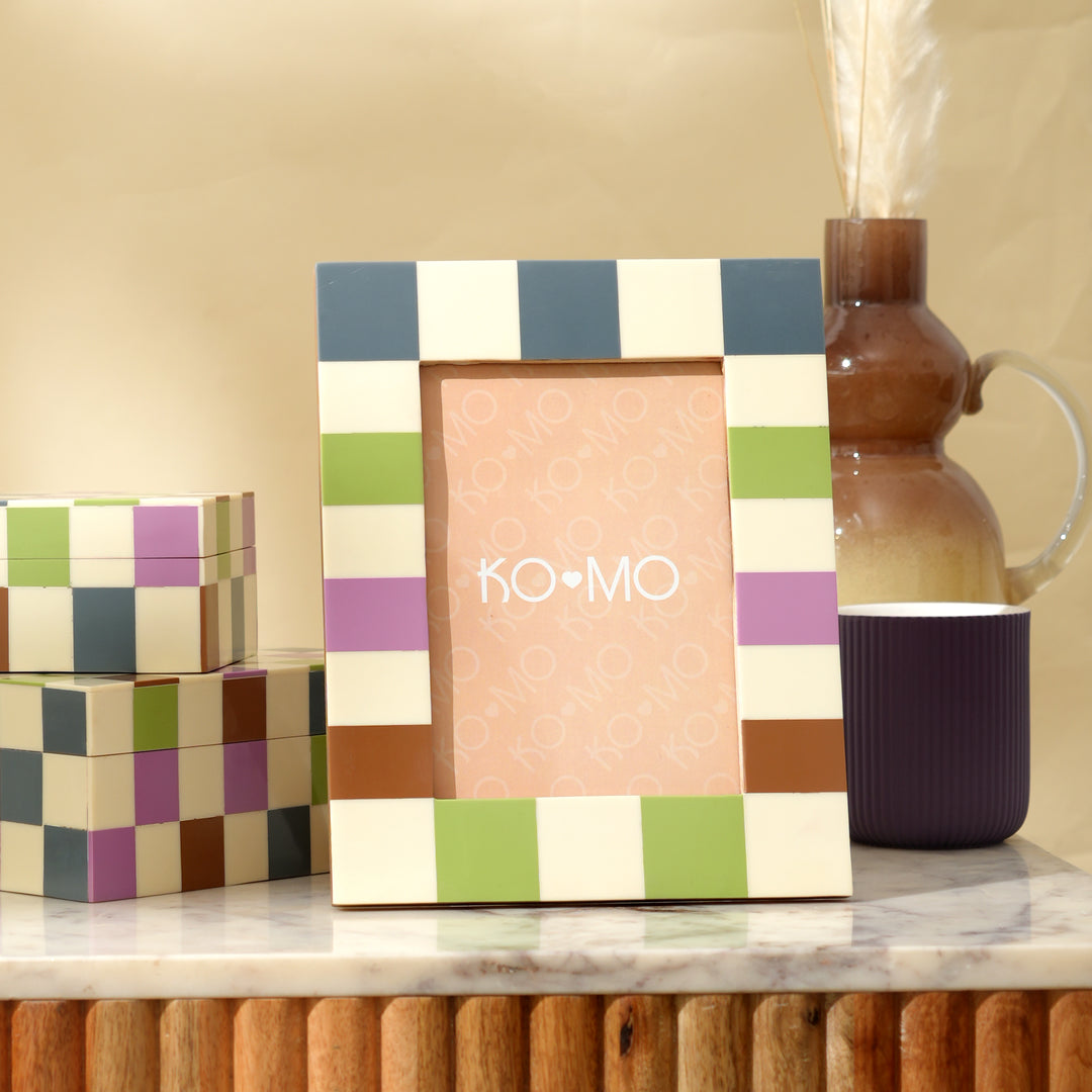 Checkered Resin Photo Frame 5x7 Inch Modern Decor Home Gifts