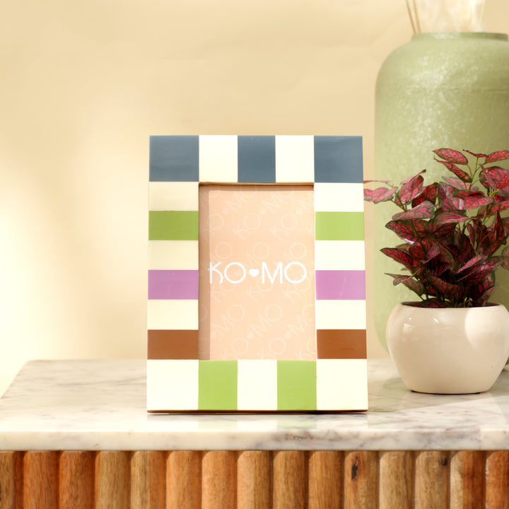 Checkered Resin Photo Frame 4x6 Inch Modern Glossy Décor