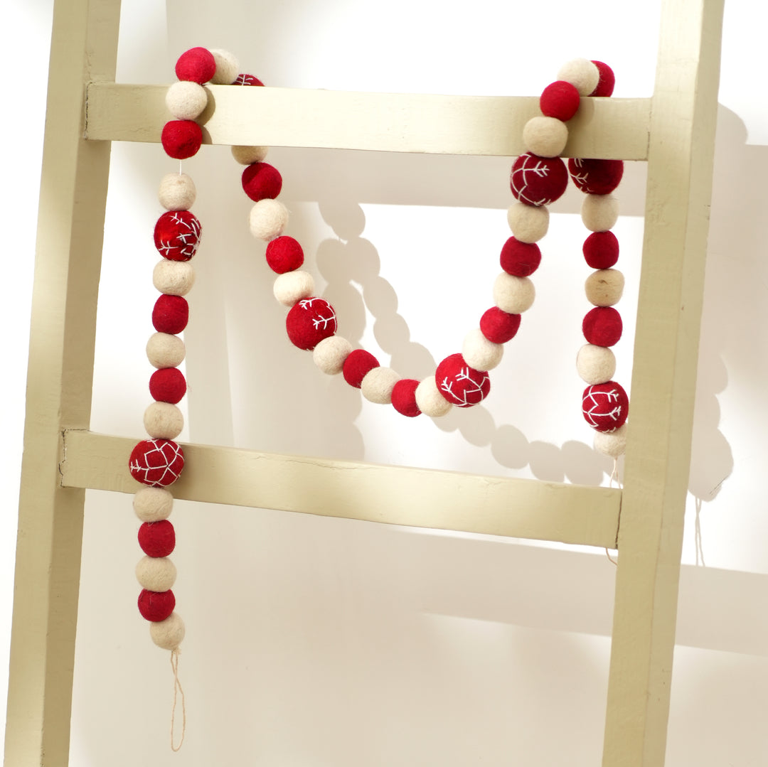 Red and White Felt Ball Garland 182 cm