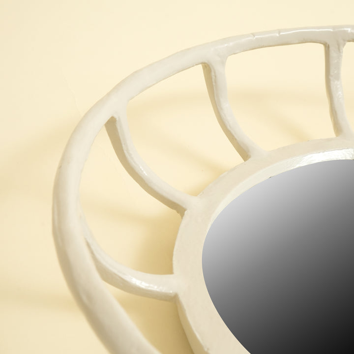 Round Wall Mirror (Pistachio Shell)