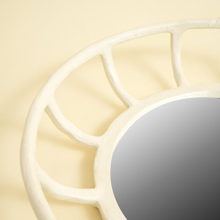 Round Wall Mirror (Snow white)