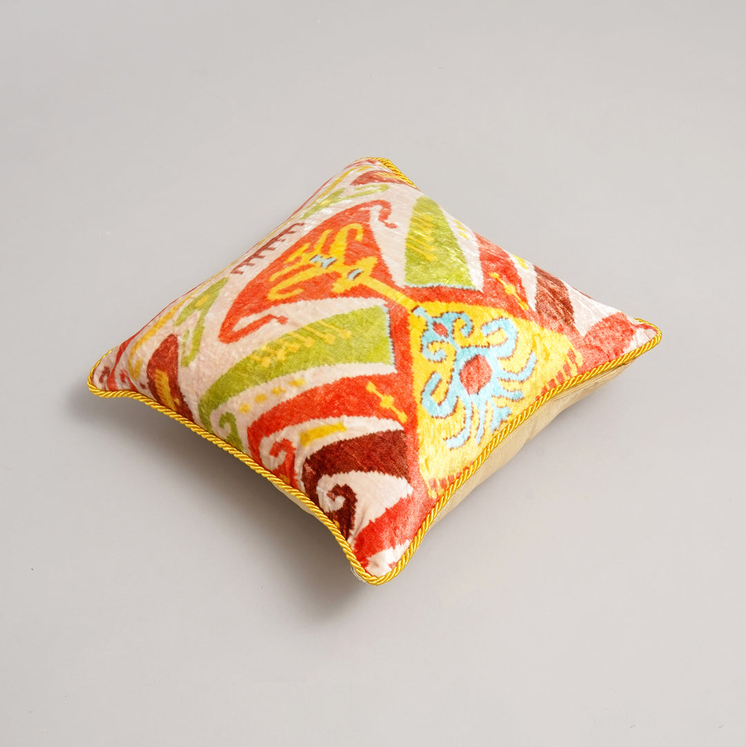 HOUSSE DE COUSSIN IMPRIMÉE EN COTON VISCOSE AVEC PIPING