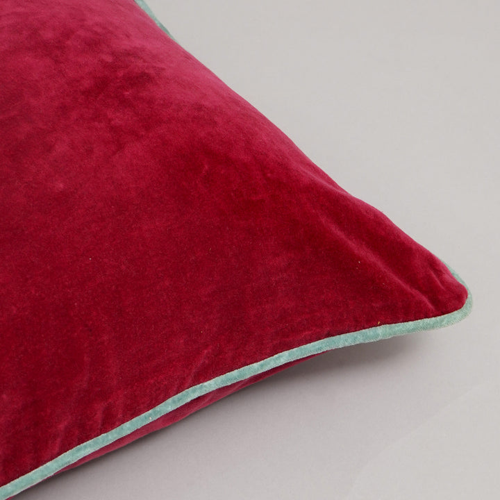 CUSCINO IN VELLUTO DI COTONE TINTO UNITO CON BORDO - 45X45 CM - Maroon