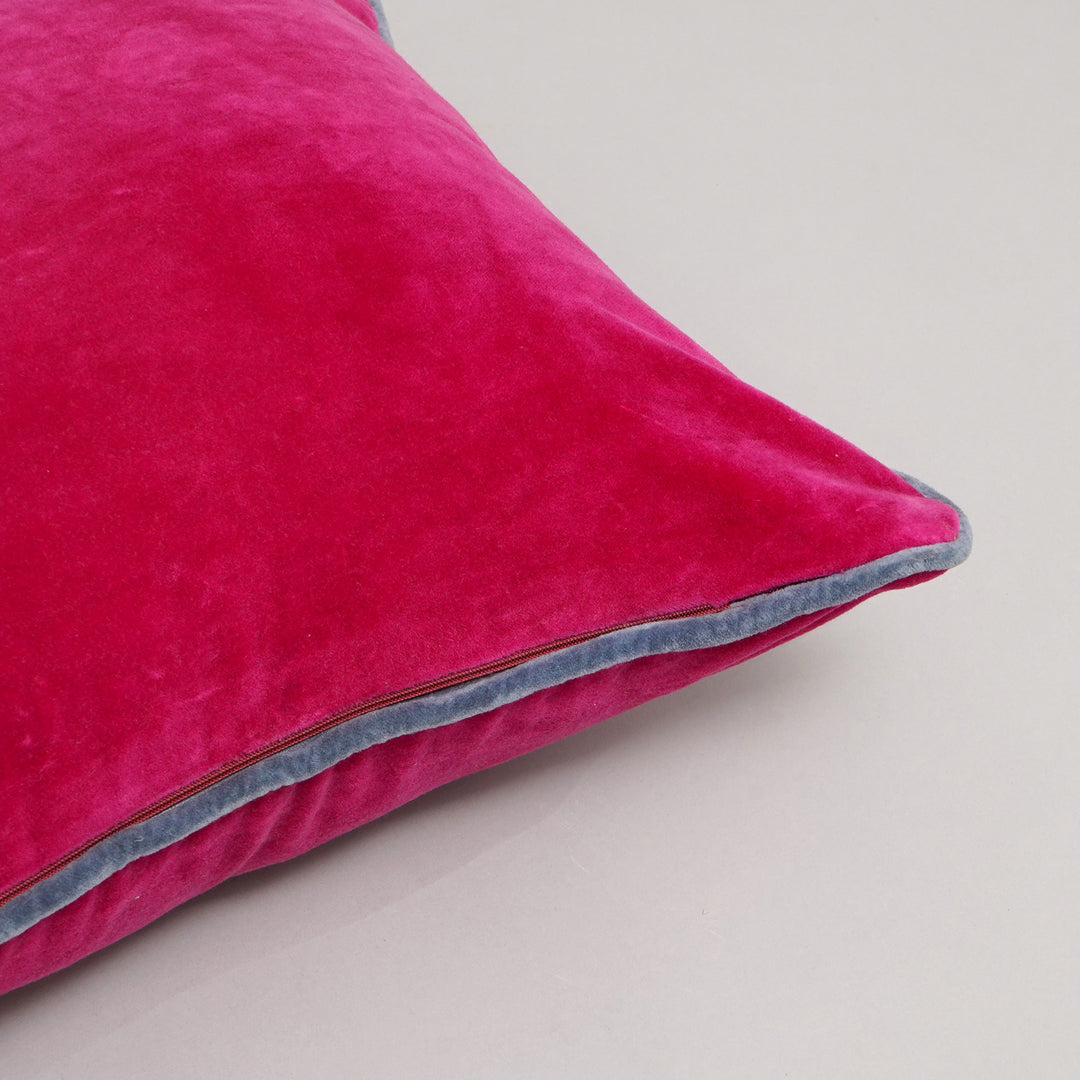 CUSCINO IN VELLUTO DI COTONE TINTO UNITO CON BORDO - 45X45 CM - Rosa