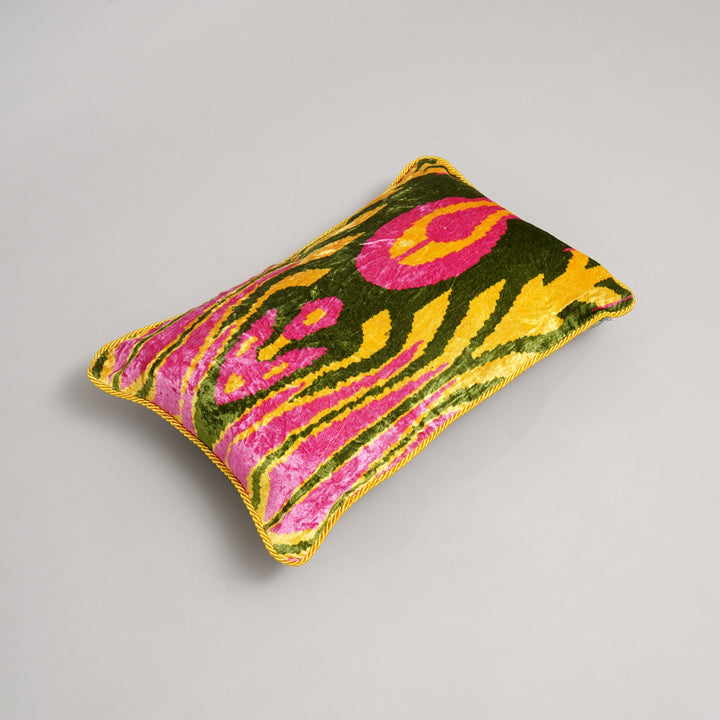 HOUSSE DE COUSSIN IMPRIMÉE EN COTON VISCOSE AVEC PIPING