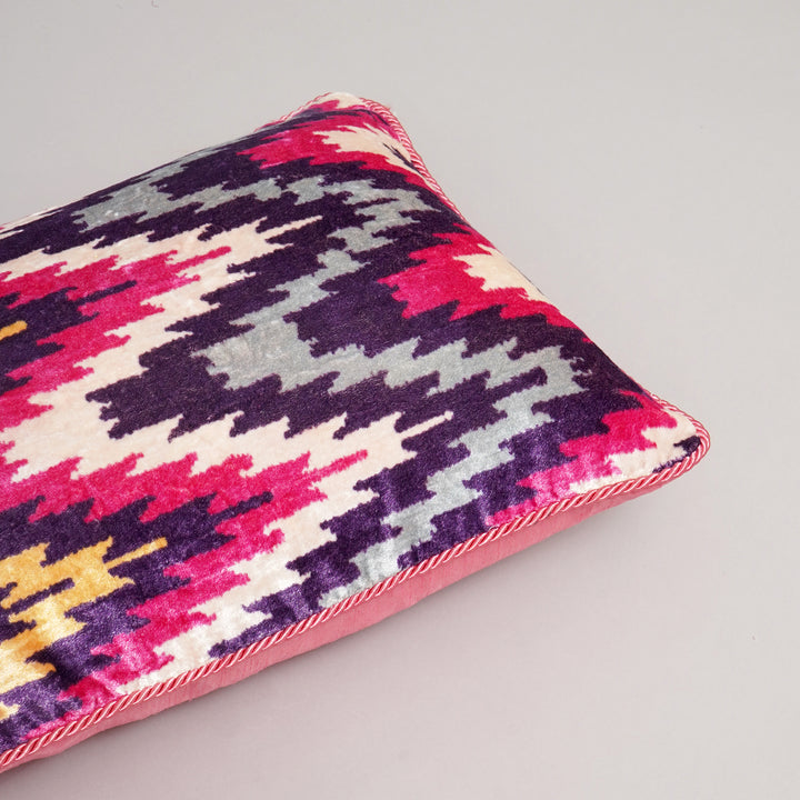 HOUSSE DE COUSSIN IMPRIMÉE EN COTON VISCOSE AVEC PIPING