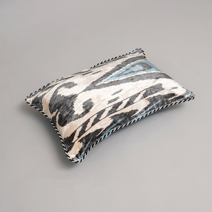 HOUSSE DE COUSSIN IMPRIMÉE EN COTON VISCOSE AVEC PIPING