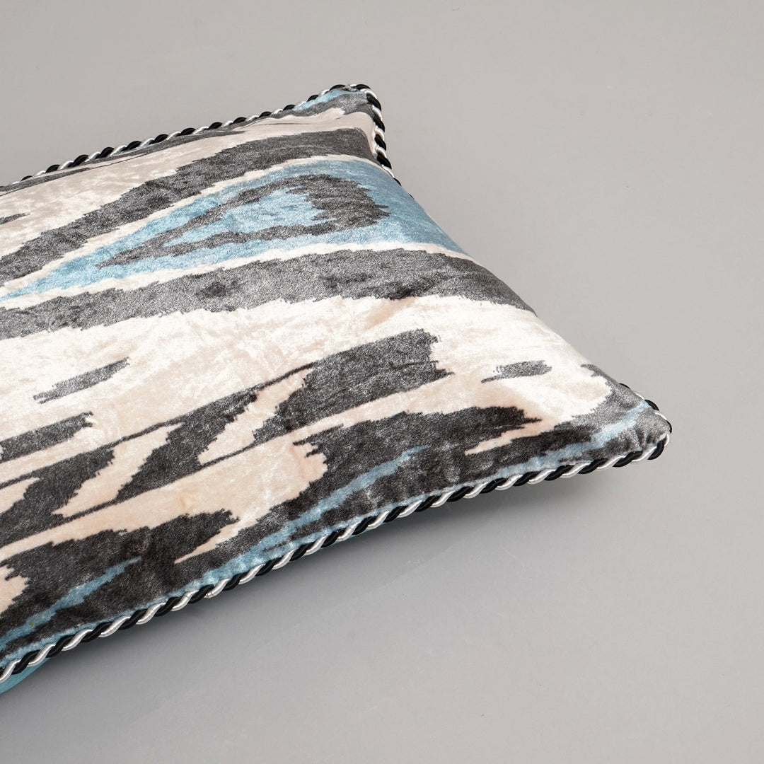 HOUSSE DE COUSSIN IMPRIMÉE EN COTON VISCOSE AVEC PIPING