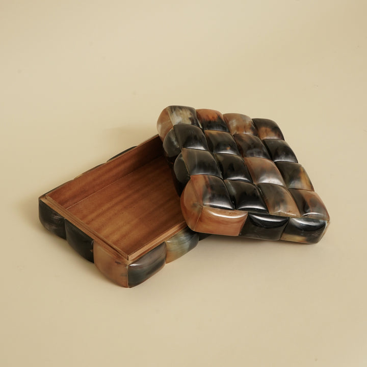 Grande Scatola a Corno – Soluzione di Stoccaggio Elegante con Design Naturale Unico