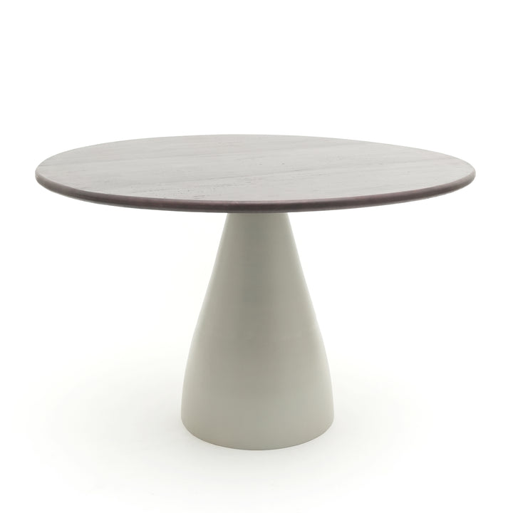 Nordic Wood Dining Table – Minimalist Scandinavian Design with Solid Wood Finish