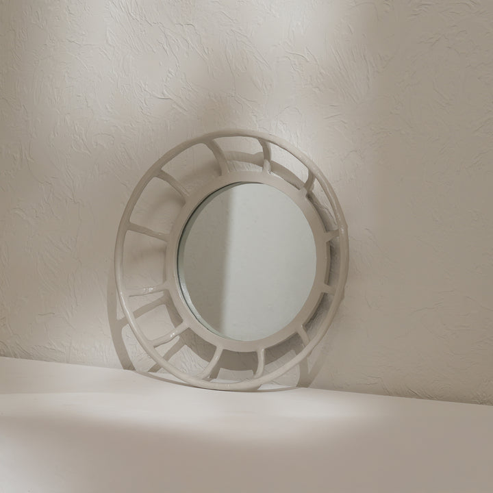 Round Wall Mirror (Pistachio Shell)