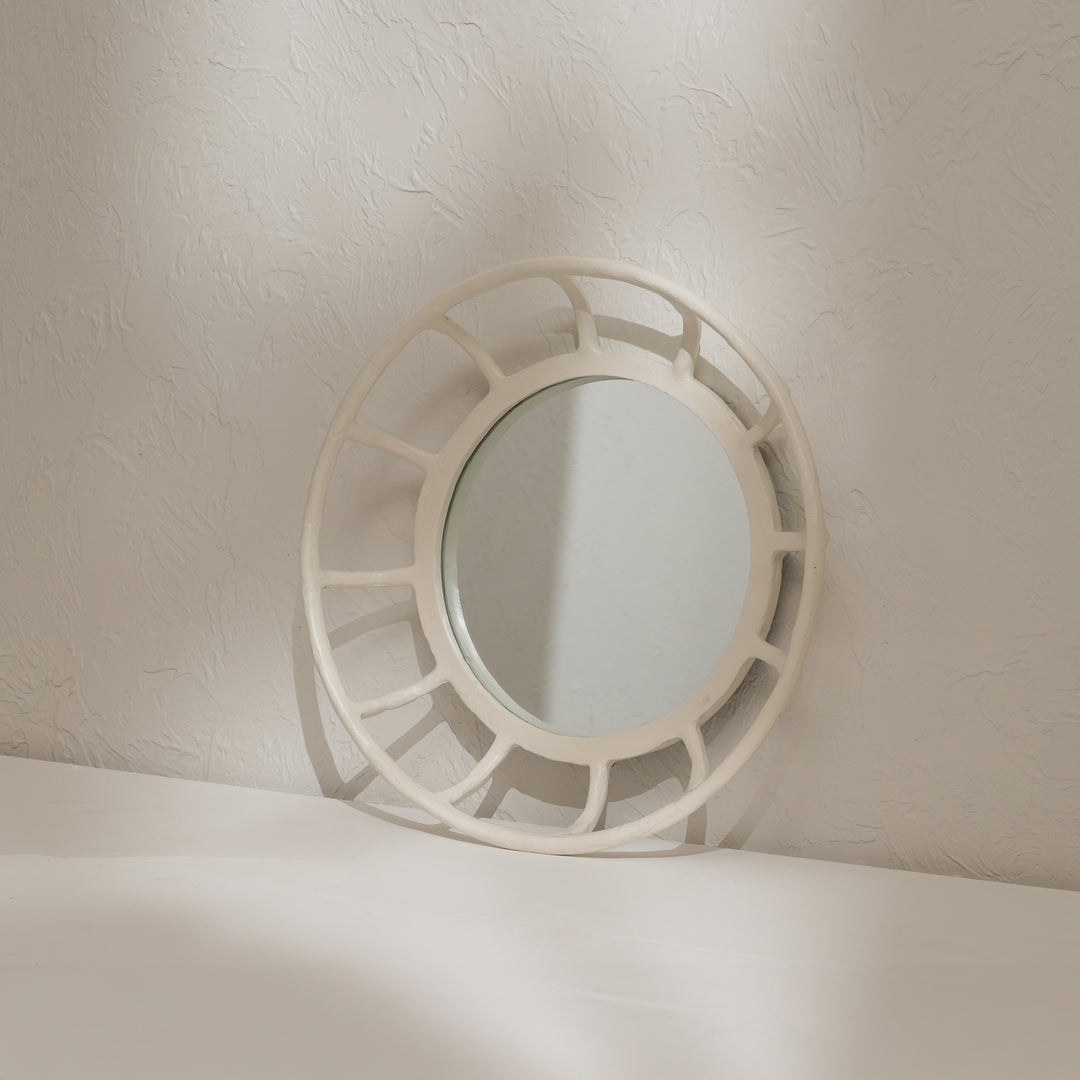 Round Wall Mirror (Snow white)