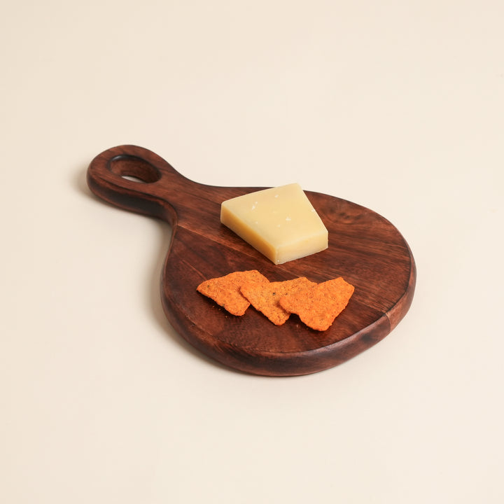 Heritage Teardrop Chopping Board in Acacia Wood 18x28 cm