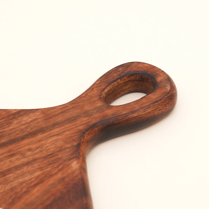 Heritage Teardrop Chopping Board in Acacia Wood 18x28 cm