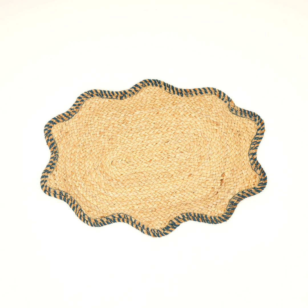 Blue Scalloped Jute Braided Placemat – Handcrafted Sustainable Table Mat
