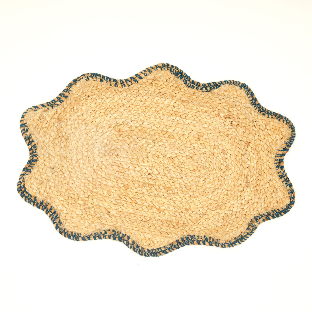 Blue Scalloped Jute Braided Placemat – Handcrafted Sustainable Table Mat