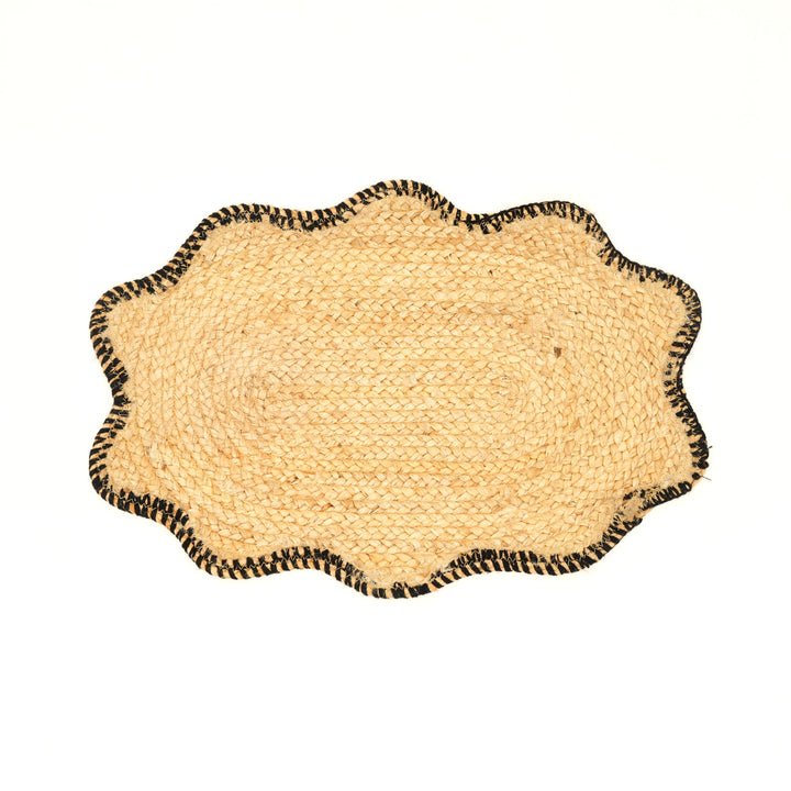 Charcoal Scalloped Jute Placemat – Handcrafted Sustainable Table Mat