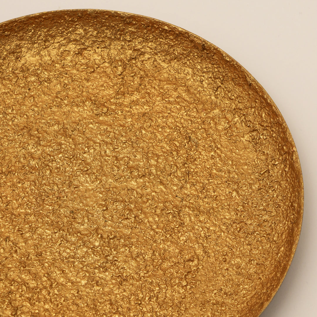 Aurielle Textured Round Iron Tray – Hammered Gold Decorative Display Tray