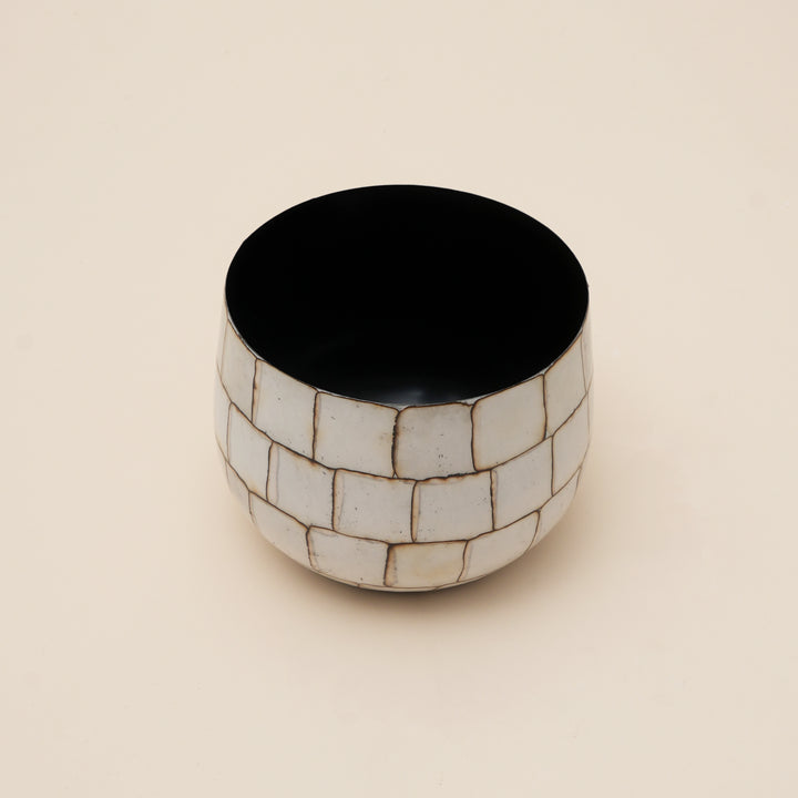 Set of 3 Vintage Crackle Glaze Round Iron Planter Pot – White Stone Mosaic Design